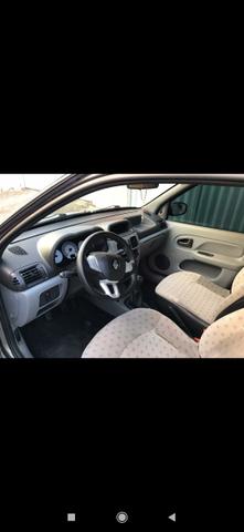 Vendo Clio 2007 8 válvulas - Foto 3