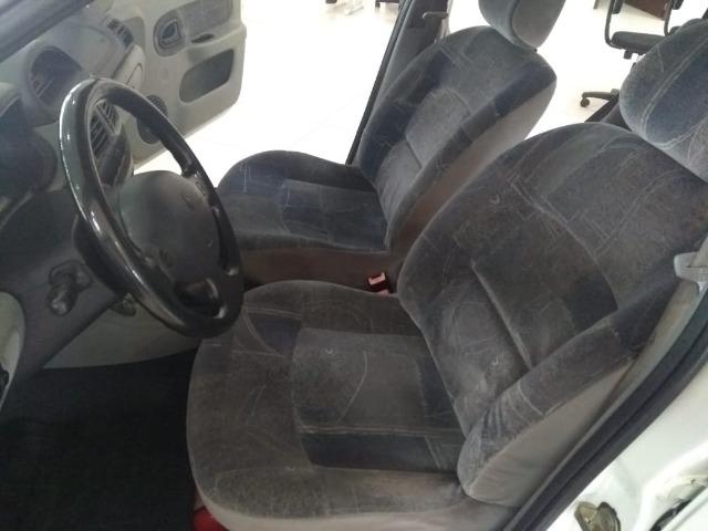 Clio sedan 1.616v completo ano 2005 - Foto 5