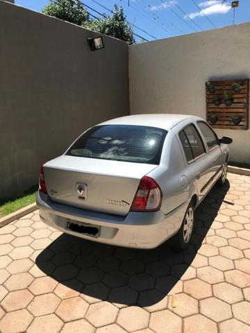 Clio Sed. Authentique Hi-Flex 1.0 16V 4p - Foto 4
