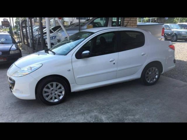 207 Sedan Passion XS 1.6 16V