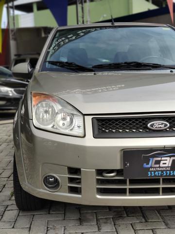 Ford Fiesta Sedan - Foto 14