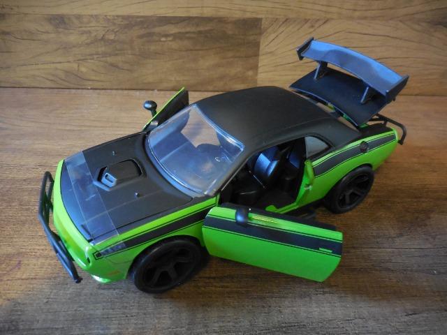 Miniatura Carrinho Velozes E Furiosos Dodge Challenger SRT8 - Foto 2