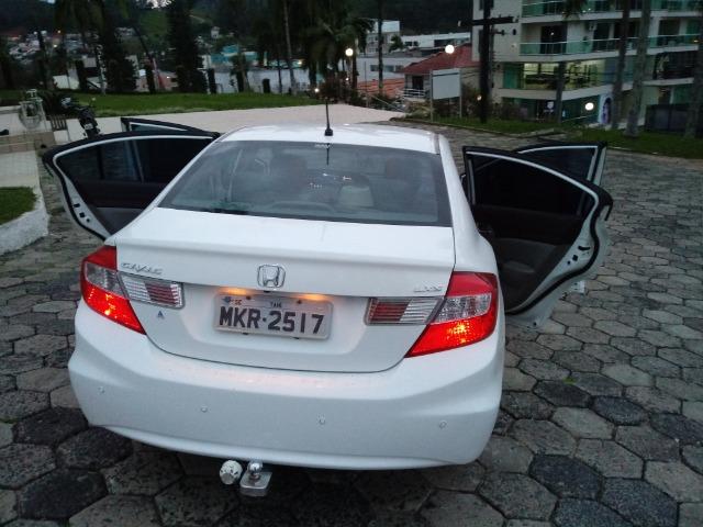 Honda Civic Lxs 1.8 Branco - Baixo KM - Foto 6