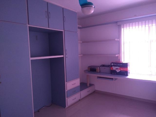 Apto - Petrópolis - 140m2 - 3 quartos sendo uma suíte - 2 vagas -SN - Foto 5