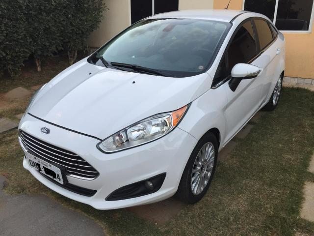 New Fiesta 1.6 13/14 Titanium ( manual )