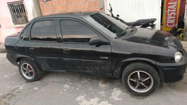 Vendo ou troco por carro mais novo