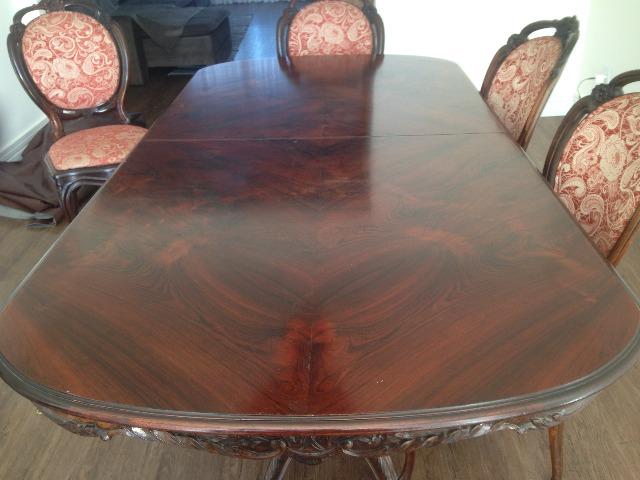 Conjunto de Mesa com 8 Cadeiras no Estilho Luis XV ? Seminovo ? Oportunidade Única - Foto 3