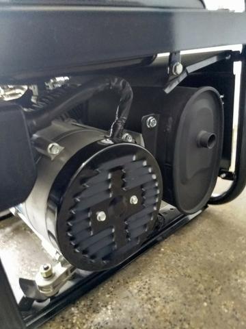 Gerador de Energia 3KvA - Gasolina - Foto 2