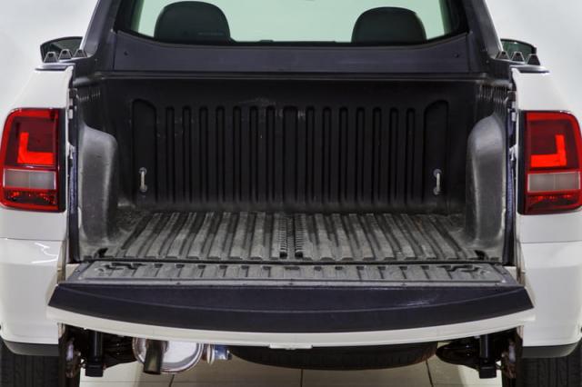 VOLKSWAGEN Saveiro Robust 1.6 Total Flex 8V 2017 - Foto 18