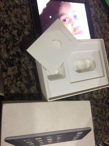 Vendo ou troco IPad mini