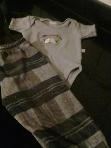 VENDO LOTINHO DE BEBÊ TAM p/m COM 21 PEÇAS - Foto 5