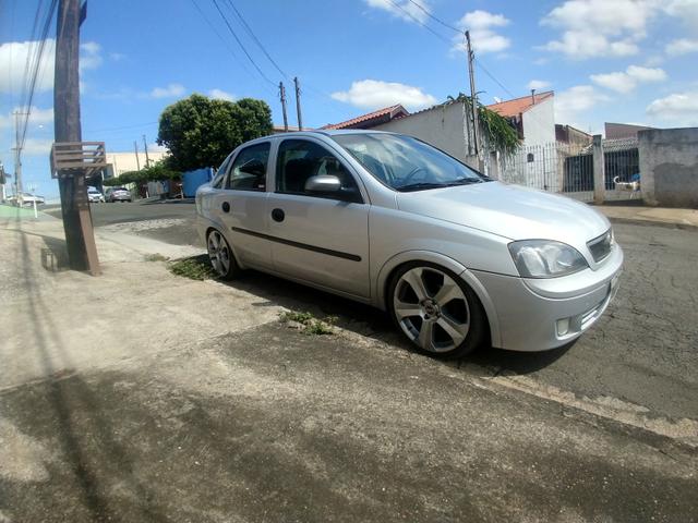Corsa sedan 1.8