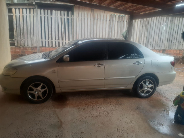 Corolla 1.8 top