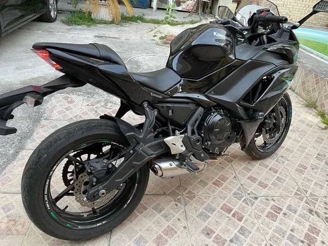 Moto Kawazaki ninja 650 cc 2021