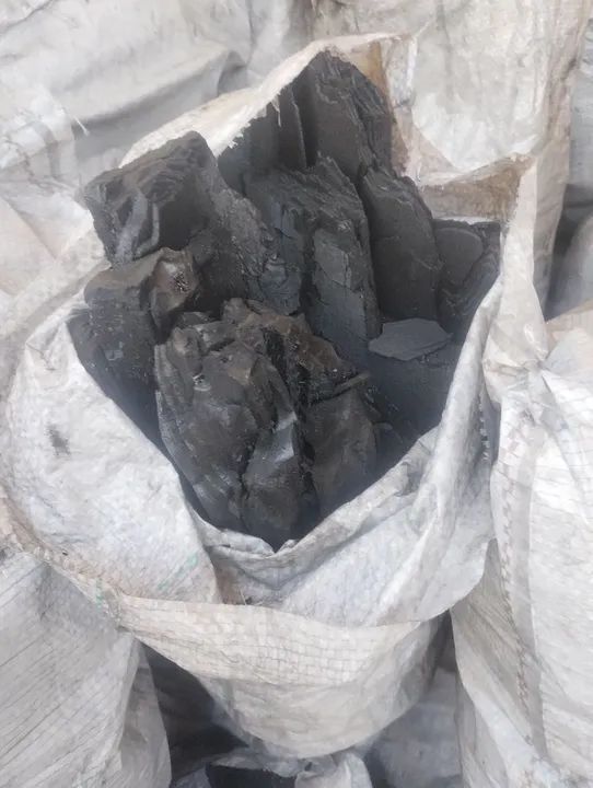 PROMOÇÃO ATACADO CARVÃO PRA CHURRASCO 8KG $33 REAIS FAZEMOS ENTREGAS - Foto 2