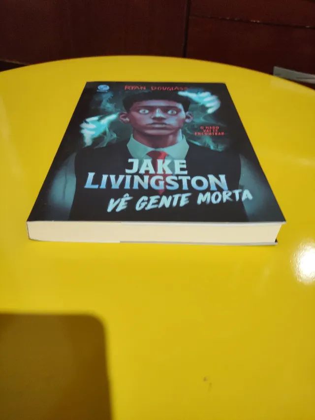 Jake Livingston vê gente morta. Produto novo.