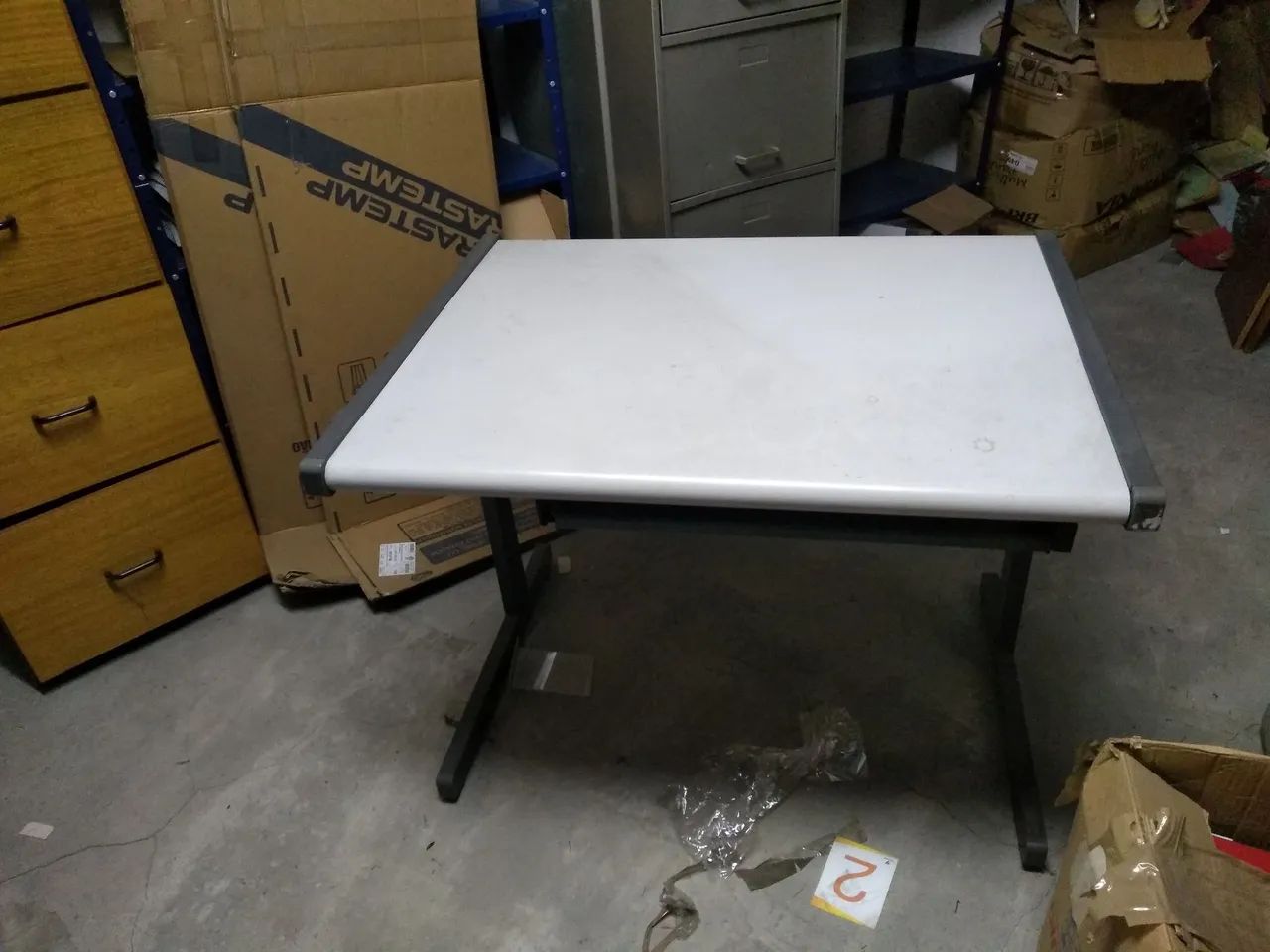 Mesa de Escritório em Ótimo Estado - Foto 3