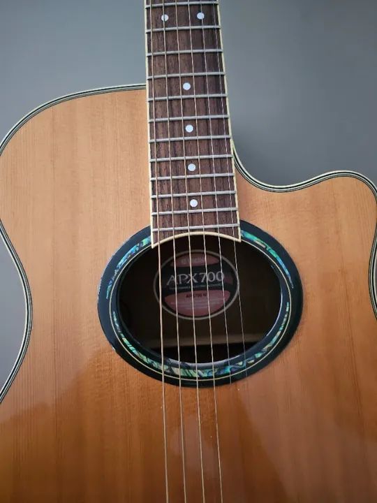 Oportunidade Imperdível! Violão Yamaha APX 700 em Estado de Novo - Foto 5