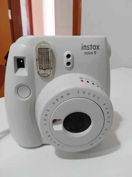 Instax Mini 9 Branco Gelo com defeito