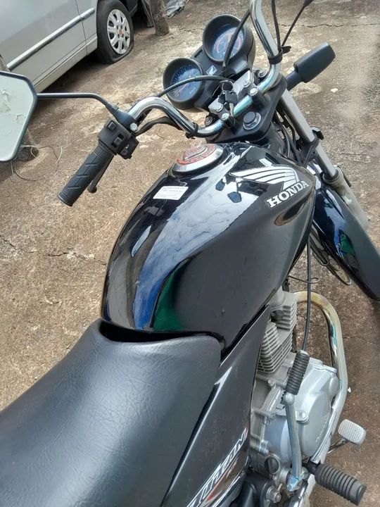 Vendo moto titan 150ks IPVA pago 2024,tudo 0k só transferir.  - Foto 13