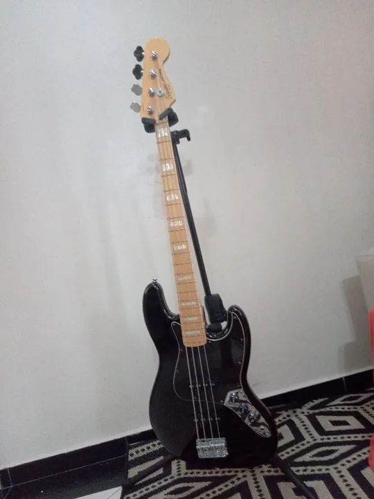 Baixo Fender Jazz Bass - Foto 3