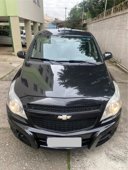 Montana Lsi 2015 Preta Completa Ar Dir Trio Som Revisada R$ 36.000,00