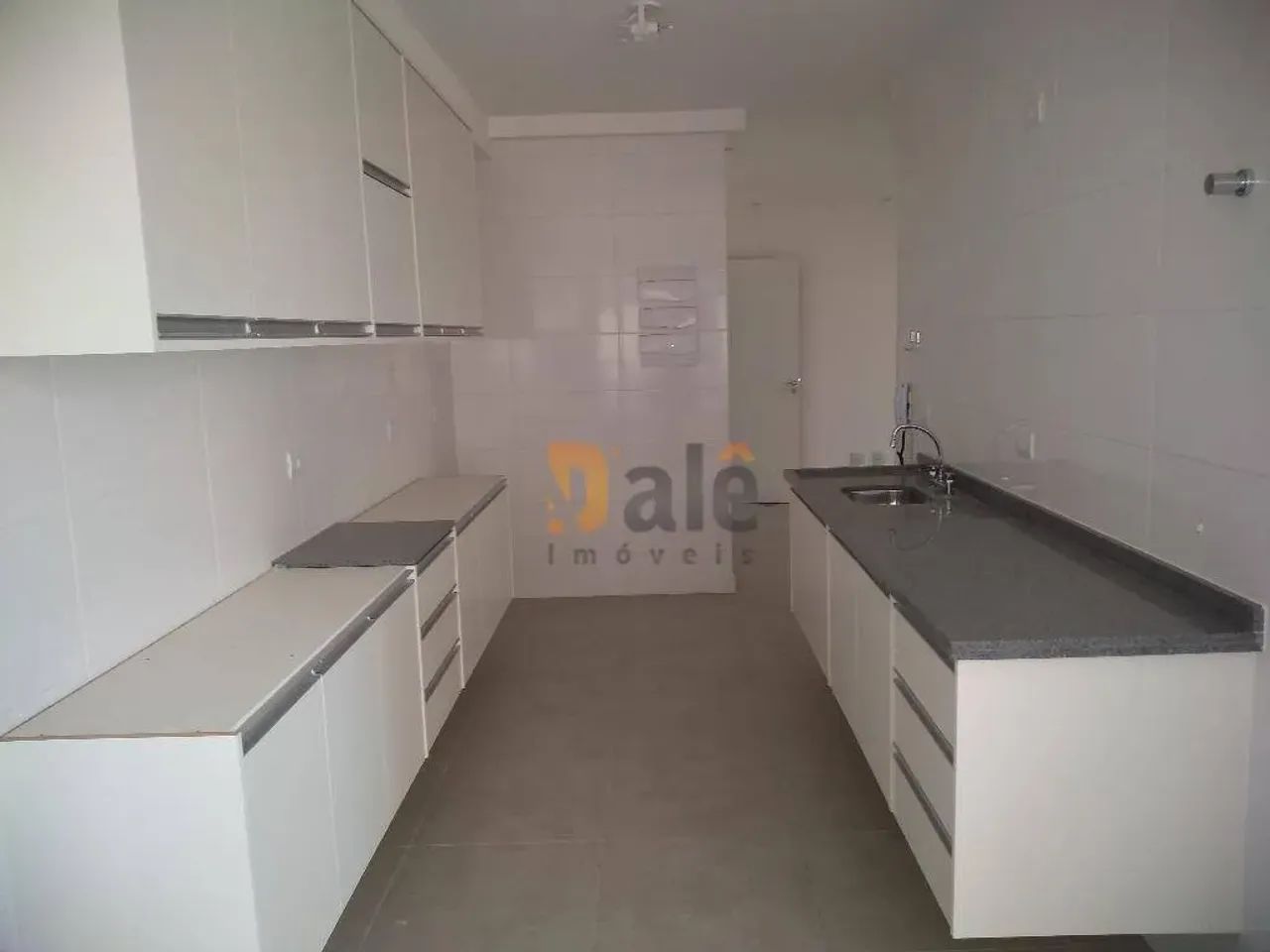 Apartamento com 2 dormitórios para alugar, 76 m² por R$ 4.480,00/mês - Royal Park - São Jo