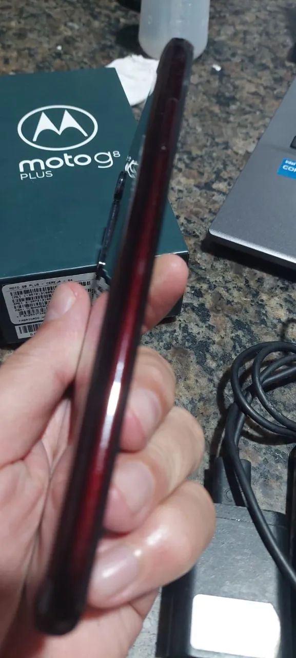 Moto G8 Plus 64GB | Tela Original | Com Carregador e Caixa - Ótimo Estado! - Foto 2