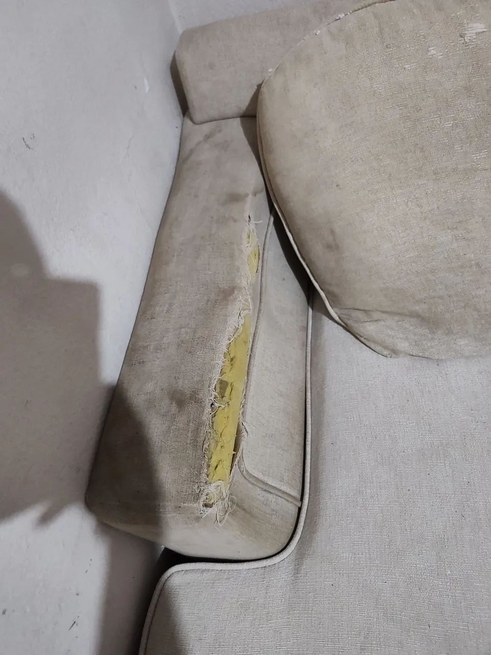 Sofá bege64842031370881121