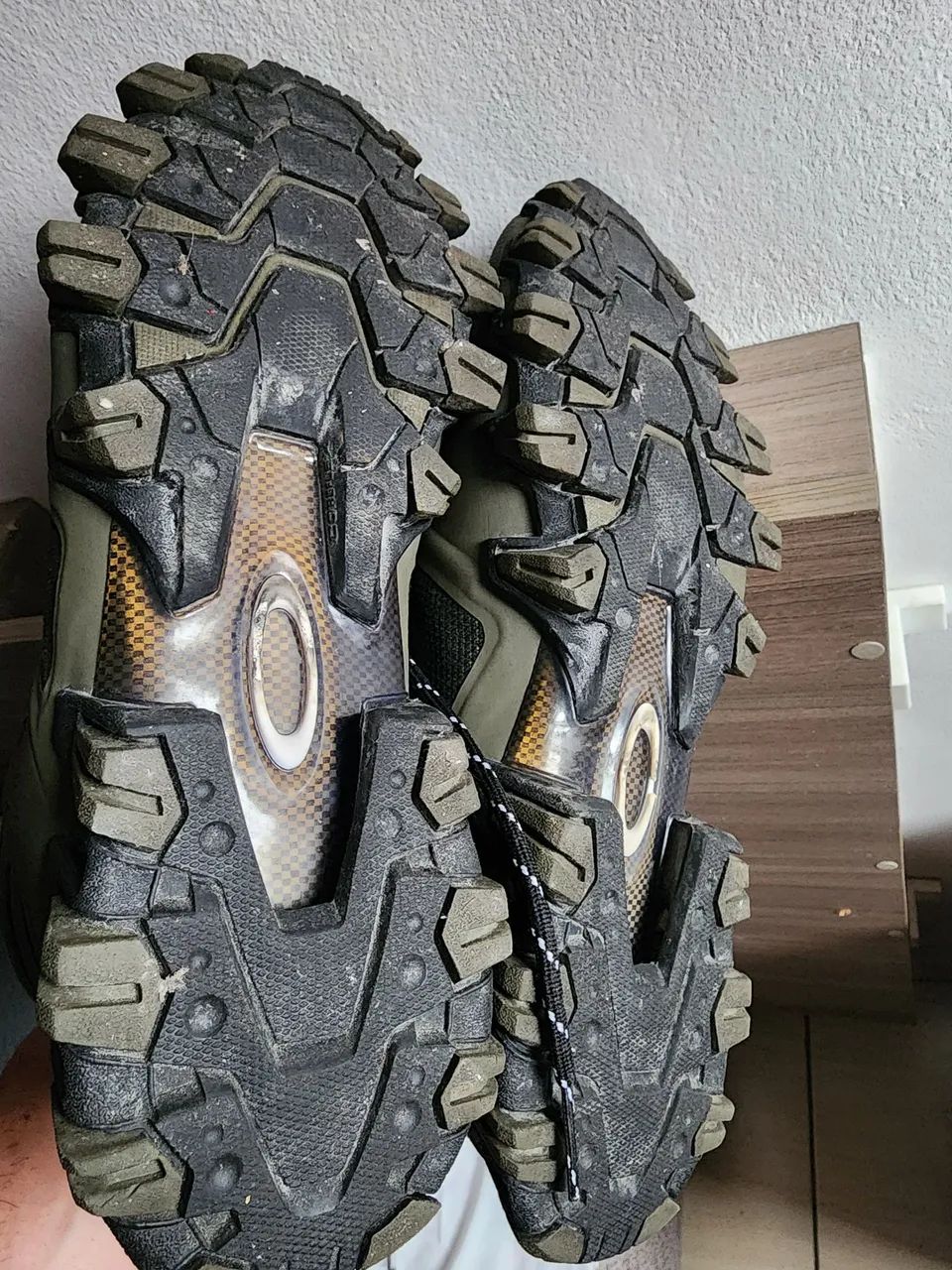 Tênis cano alto oakley delleker masculino - Foto 3