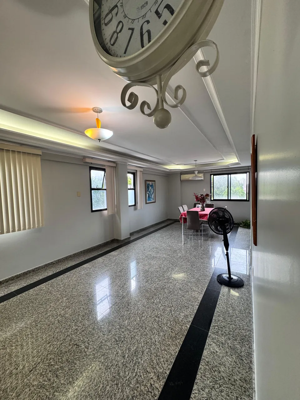 Apto no Edifício Argus (Vieiralves) 4 Qrts Sendo 02 Suites 163m²/ 03 Vagas