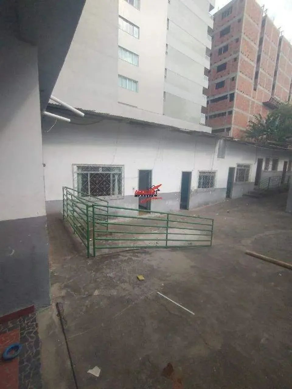 Casa à venda, 8 quartos, Palmeiras - Ponte Nova/MG