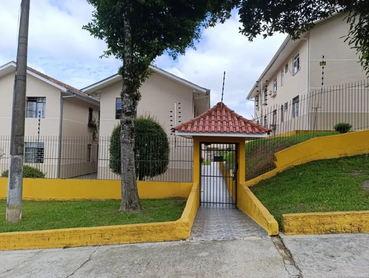 Apartamento com 2 quartos para alugar por R$ 2600.00, 36.40 m2 - SANTA CANDIDA - CURITIBA/