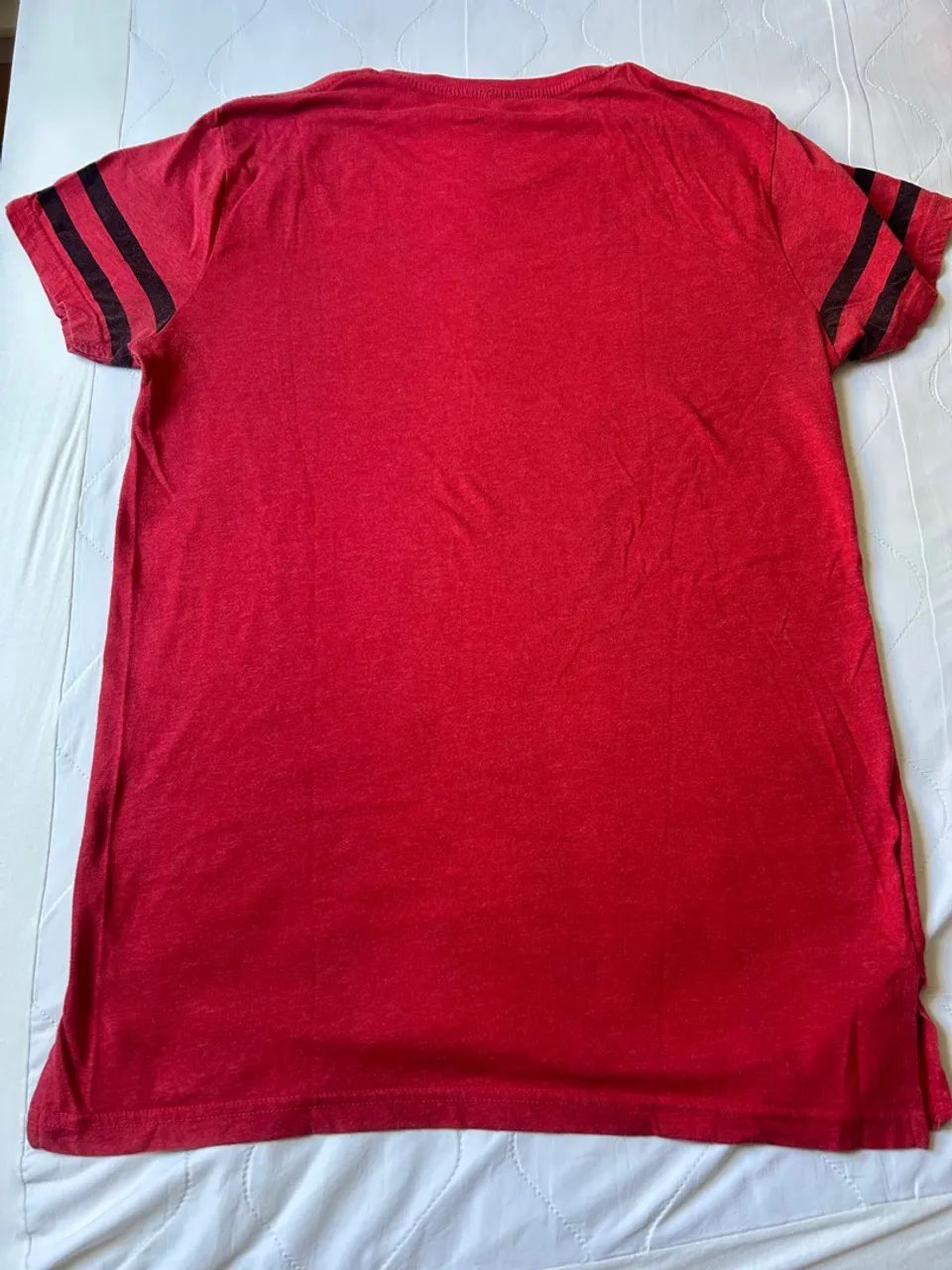 Camiseta Vermelha alongada