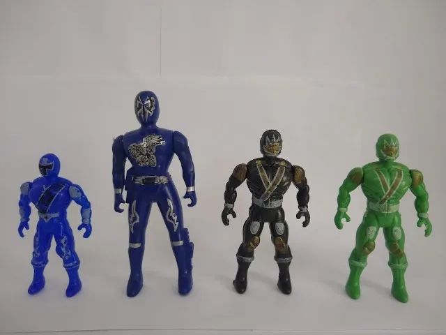 Kit 4 Bonecos De Plástico: Power Rangers