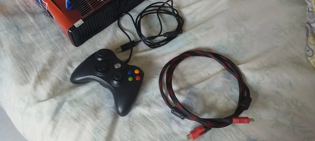 XBOX 360 COM JOGOS/ COM DEFEITO - Foto 3