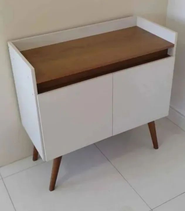 Buffet aparador cantinho do café Gold retrô pés palito, 02 portas, cor off white e preto..