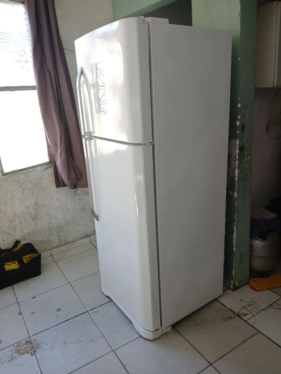 Geladeira Electrolux Frost Free funcionando perfeitamente bem  - Foto 3