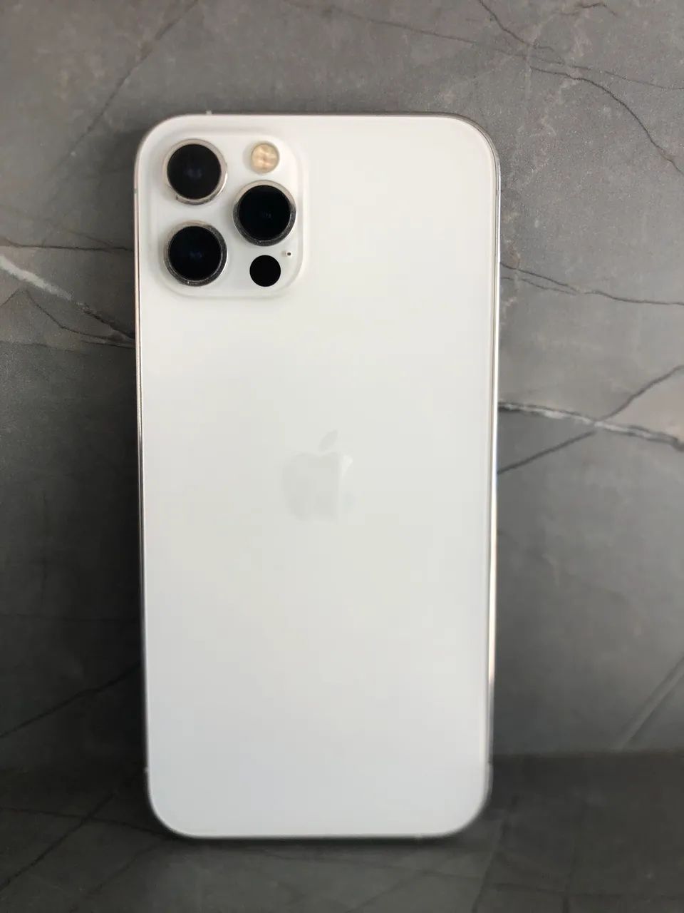 IPhone 12 Pro 128gb - Celulares e Smartphones - São José De