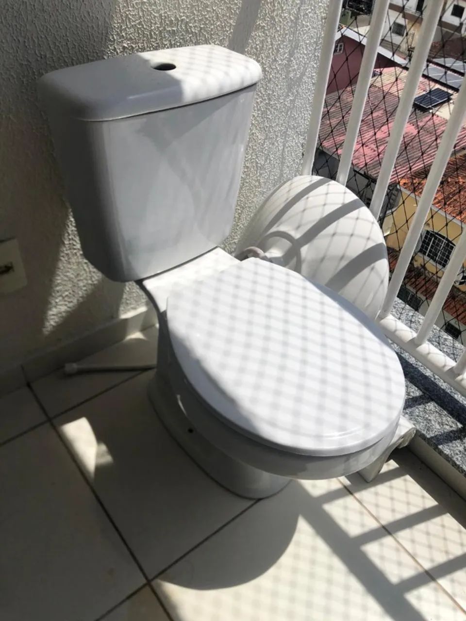 vaso sanitário com caixa acoplada - Foto 2
