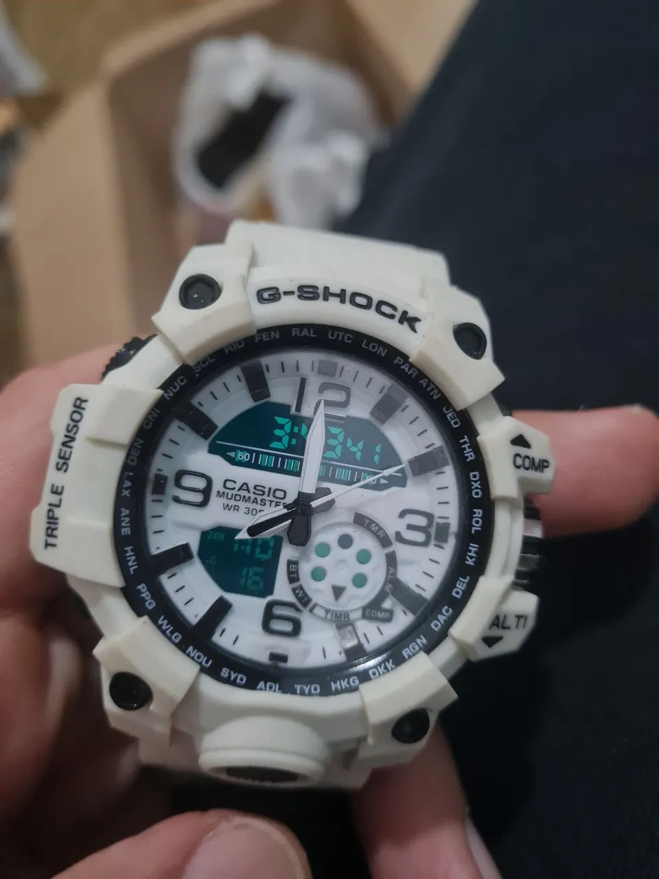 Relógio G-Shock Mudmaster Branco