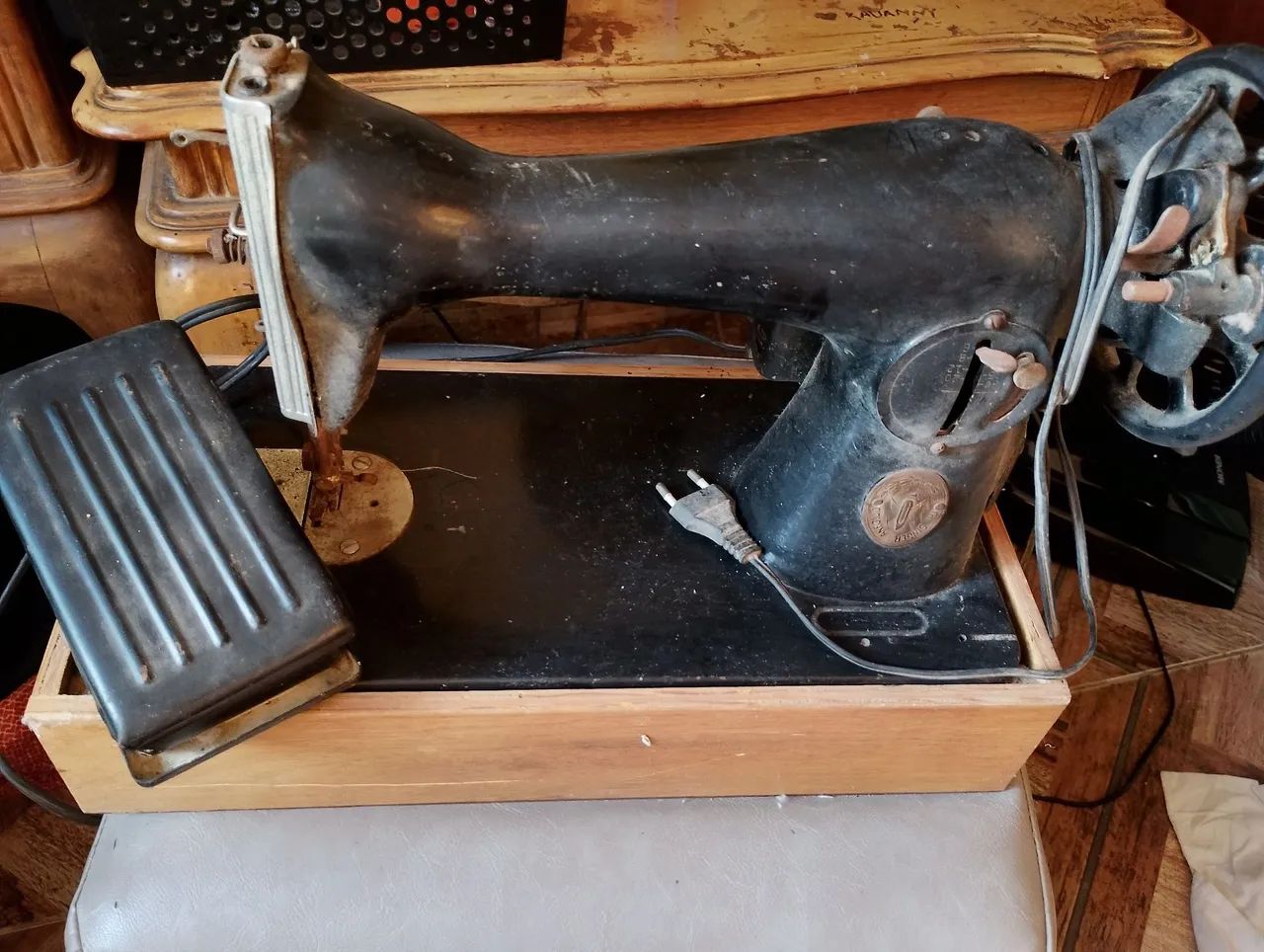 Sewing Machine466413703209963520