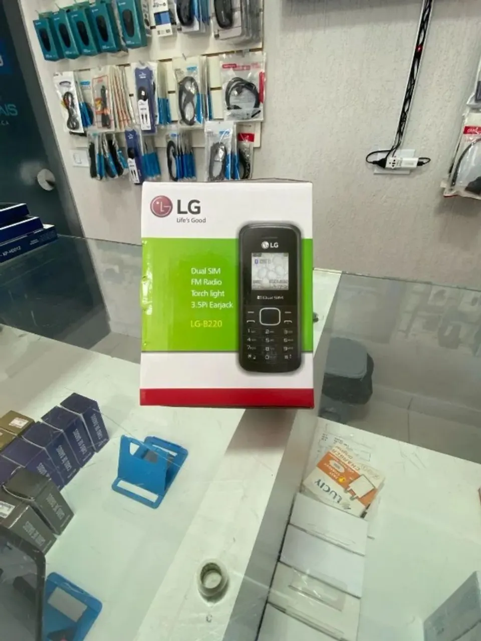 Celular LG Tradicional - Ótimo para Idosos