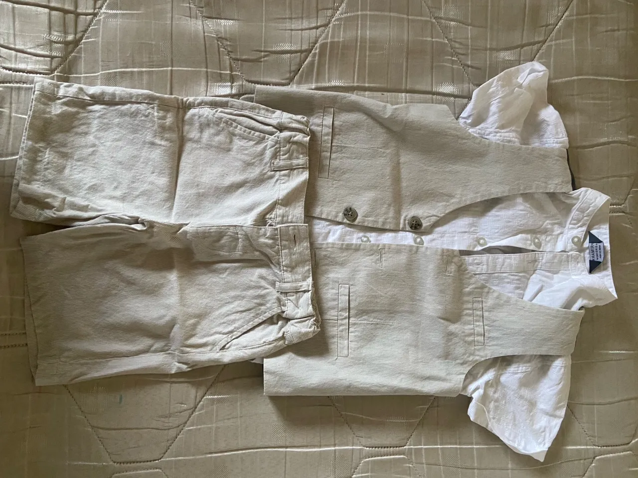 Conjunto social infantil - Shorts, colete e camisa