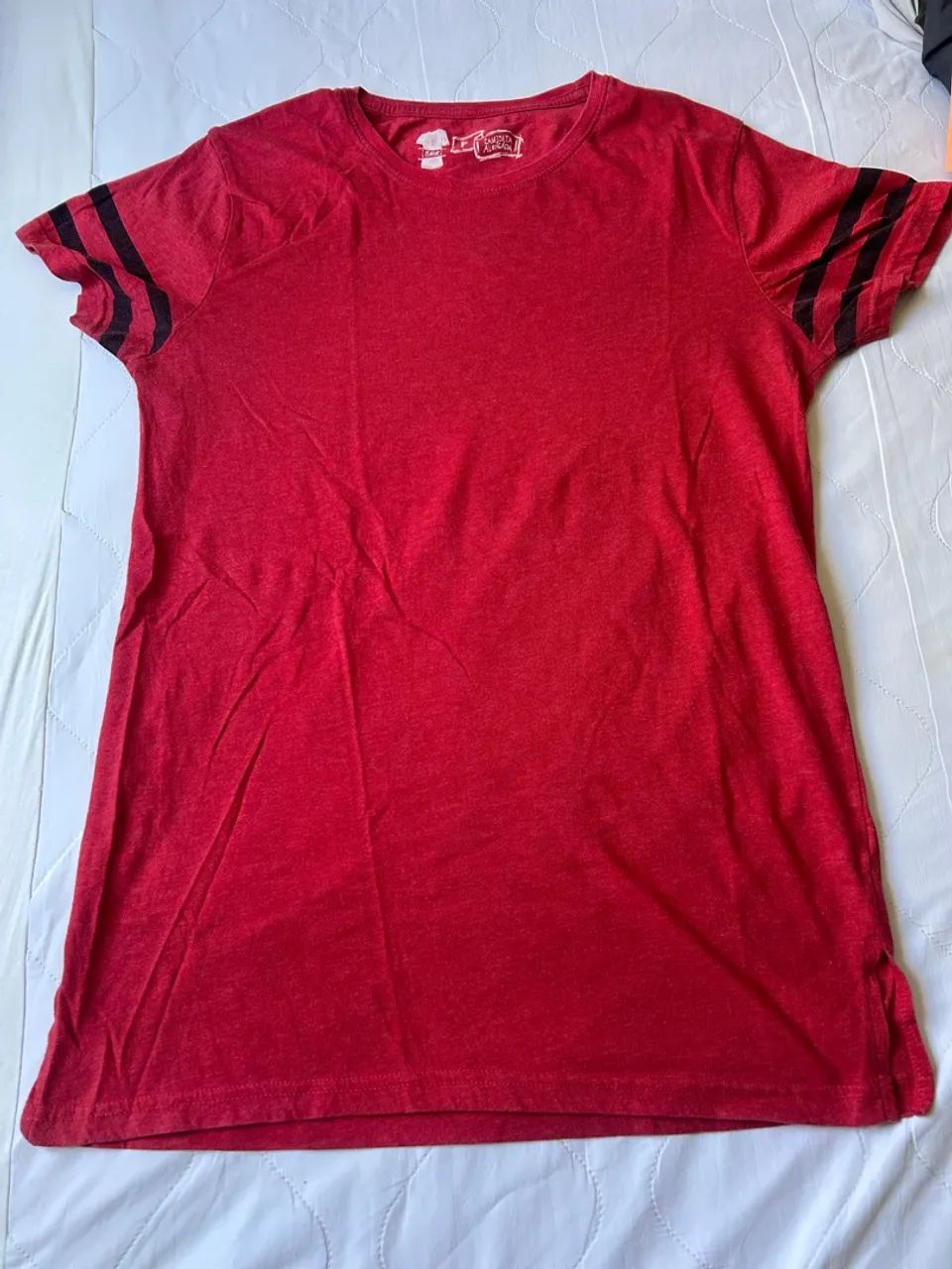 Camiseta Vermelha alongada - Foto 2