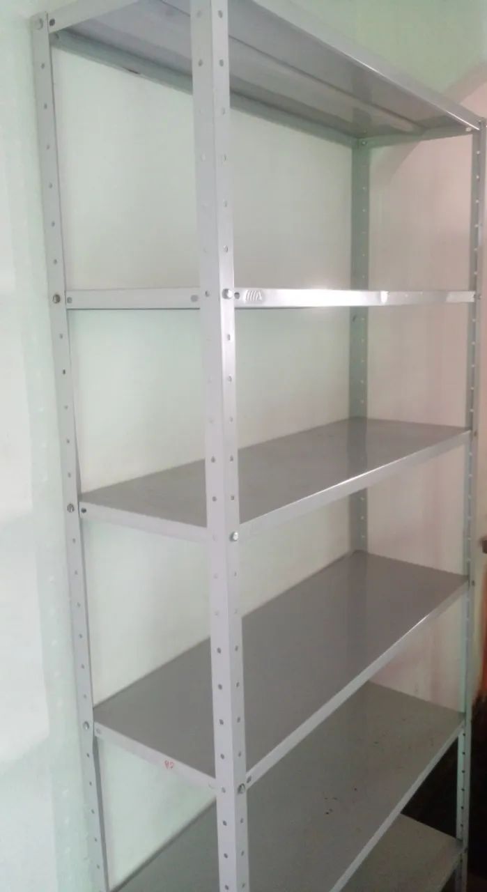 Estante de Metal - Usada - Foto 2