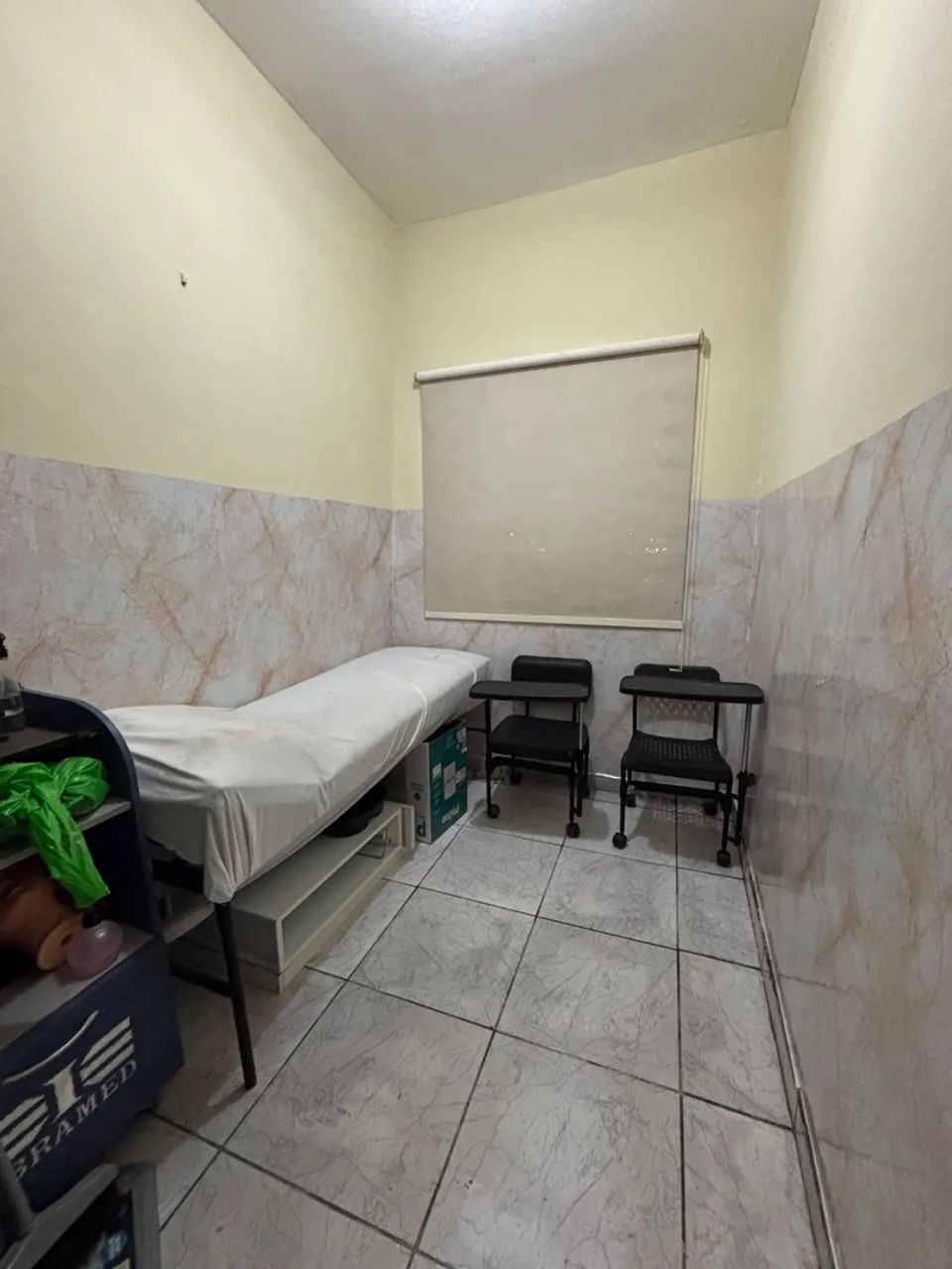 Alugo Cadeira para trabalho Manicure ou Cama massagem   - Foto 2