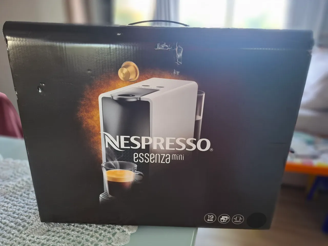 Nespresso Essenza Mini - Cafeteira de Cápsulas