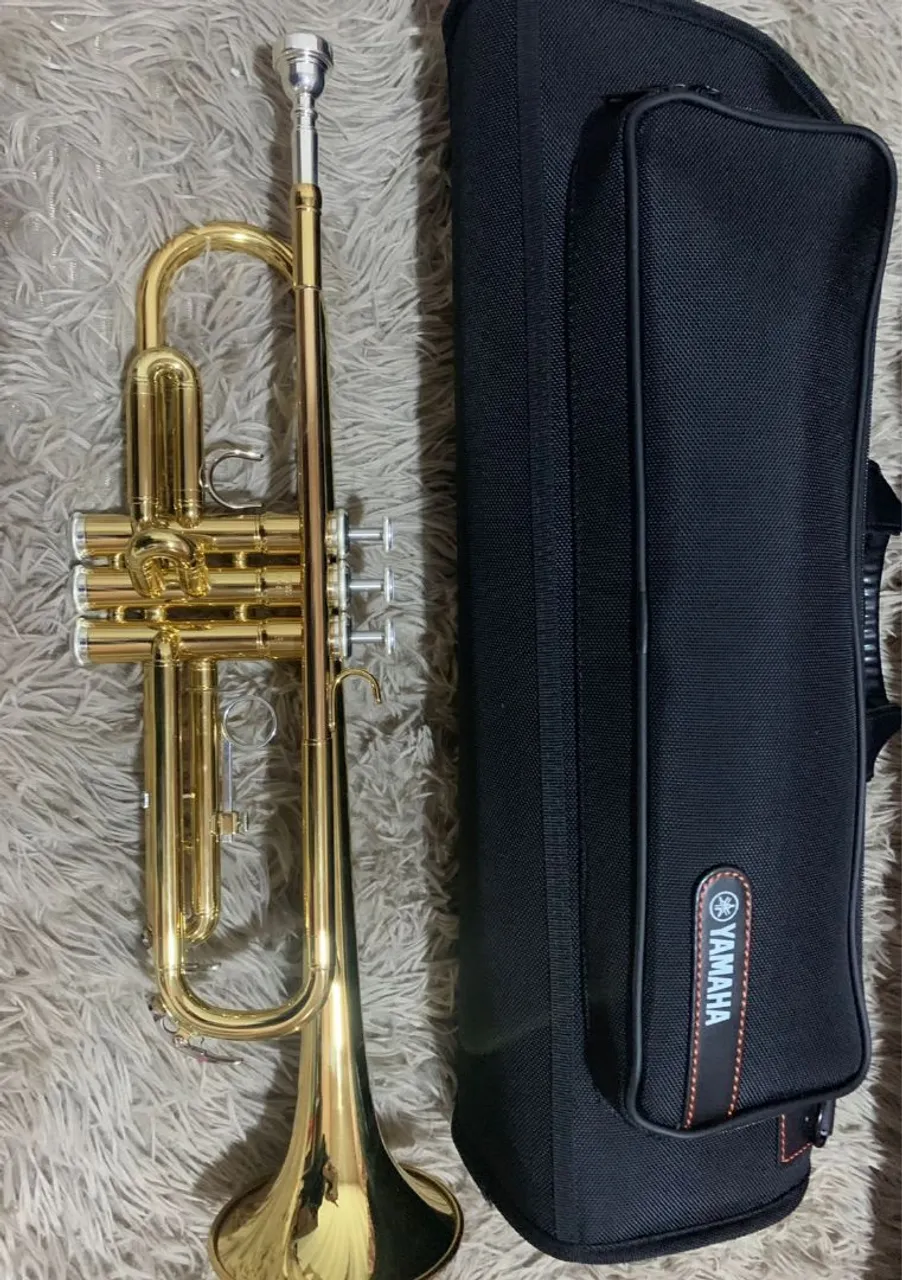 Trompete Yamaha YTR2330