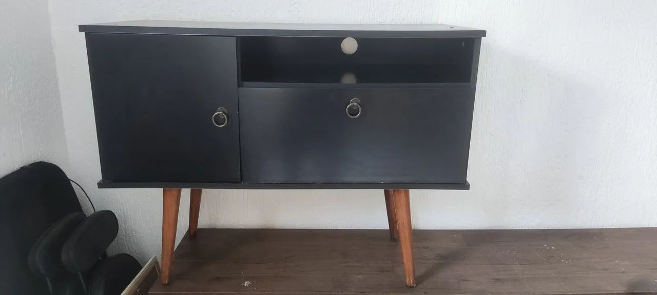 Rack de TV Preto Moderno